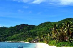 Chalet Resort On 17,711m² Of Prime Beachfront Land In The Seychelles For Sale