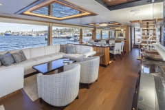 Ocean Alexander 100 Skylounge Yacht “Lanikai” For Sale